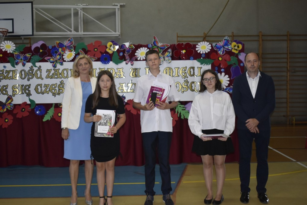 Zakonczenie roku 2022 klasy 1-7 (23)