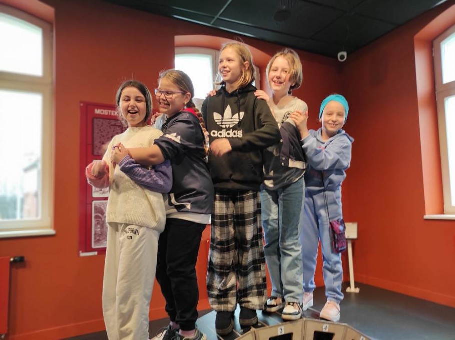 5a7b6071-b78f-4c49-b707-a967985fca78