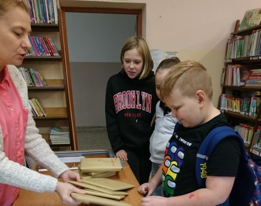 biblioteka październik