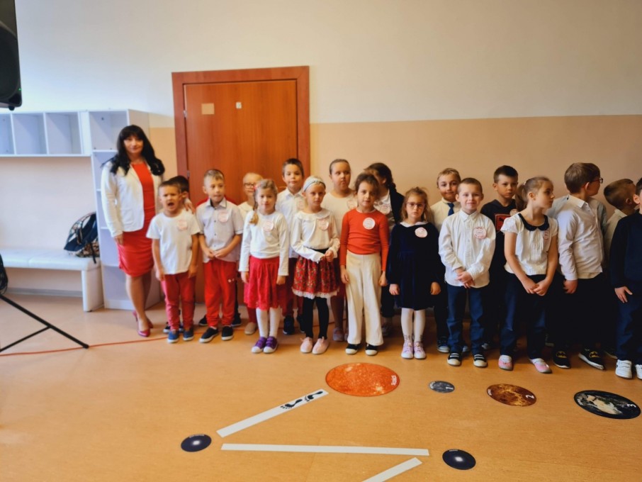 Szkoła do hymnu 2023