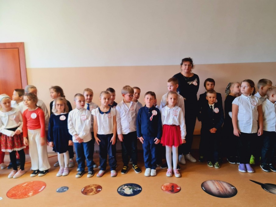 Szkoła do hymnu 2023