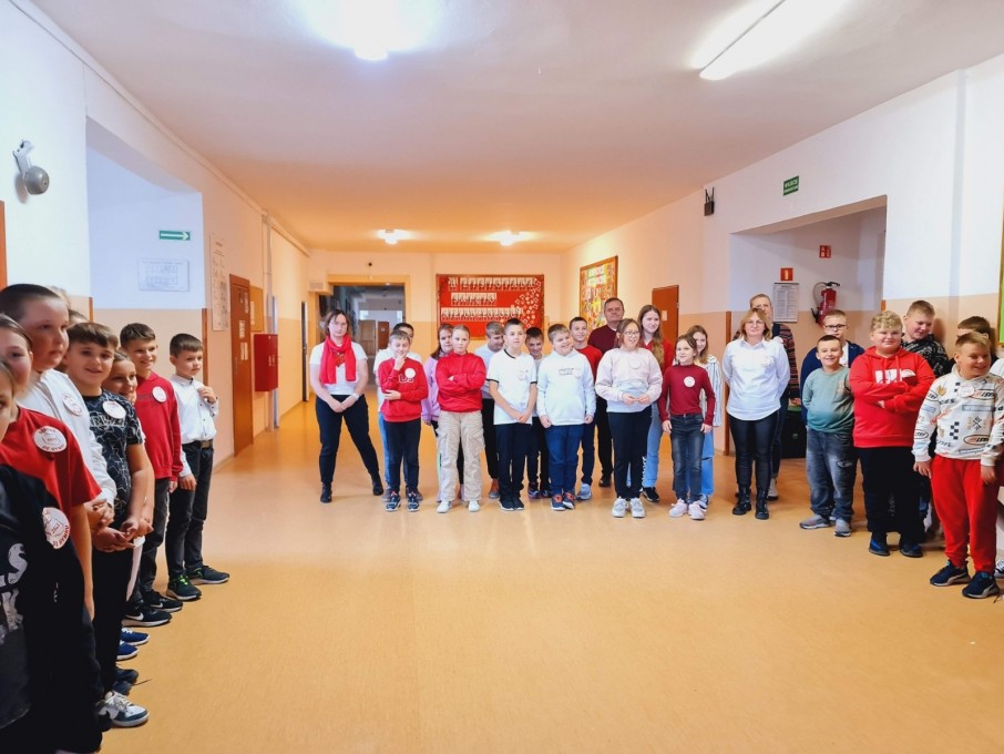 Szkoła do hymnu 2023