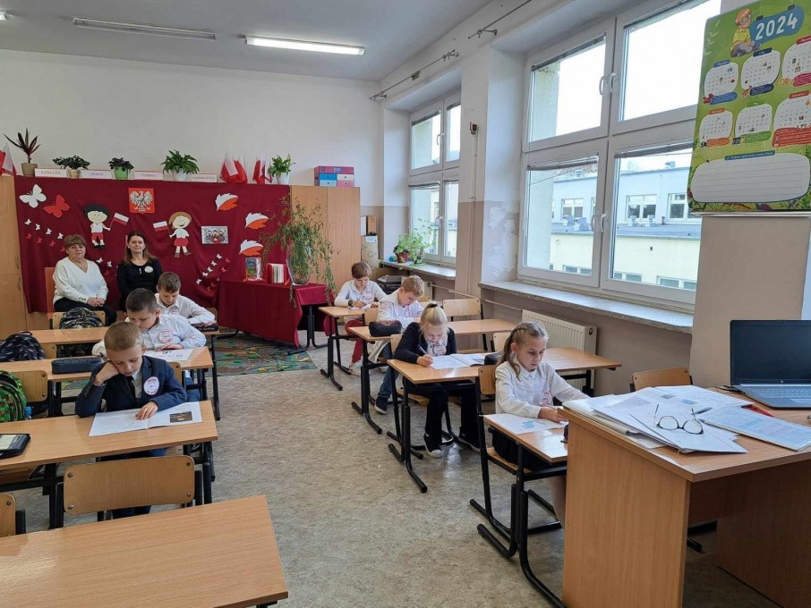 IPN Wokół Symboli Narodowych5