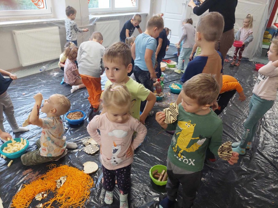 394681177_1284116772247324_5654825439893583729_n