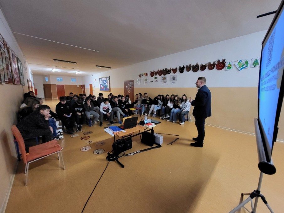 Akademia Młodego Prawnika