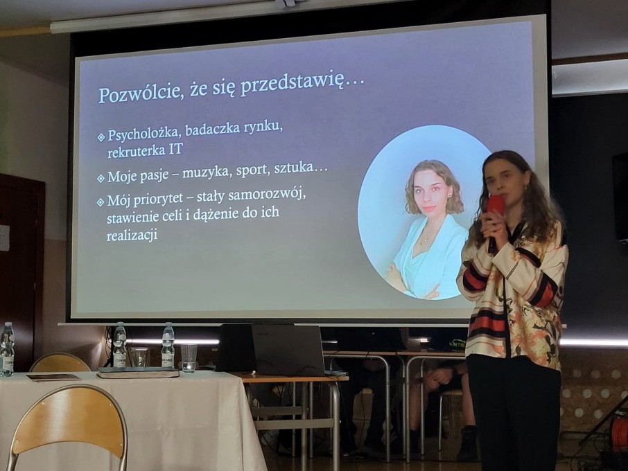 Spotkanie z absolwentami 2024 (7)