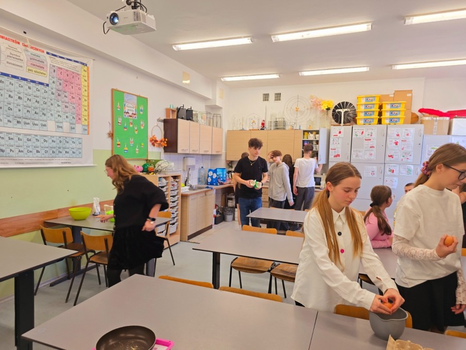 praktyczna lekcja chemii 7b (7)