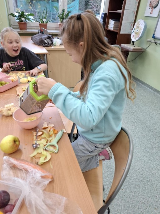 Piramida zdrowego żywienia (6)