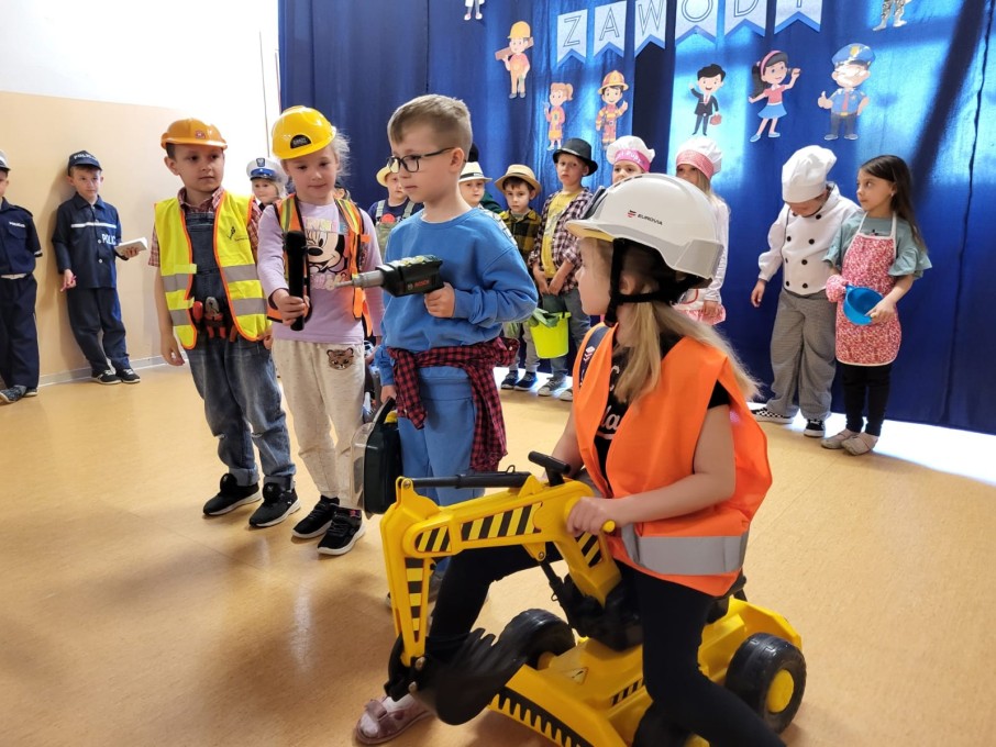 Festiwal zawodów w przedszkolu (10)