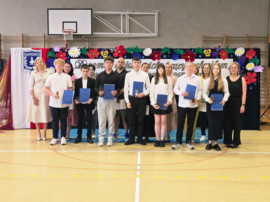 zakończenie roku 2425 (7)