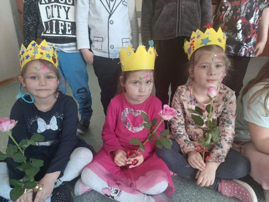 received_285420243718578