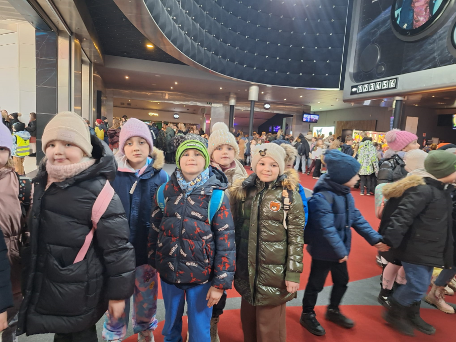 „Dziadek do orzechów, dwa królestwa” (2)