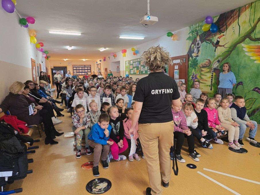 BEZPIECZNE FERIE ZE SŁUŻBAMI MUNDUROWYMI (5)