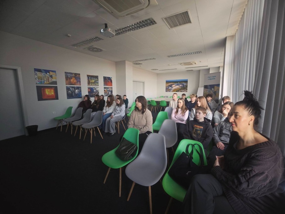 643421060_860485400360448_7111129789290130127_n