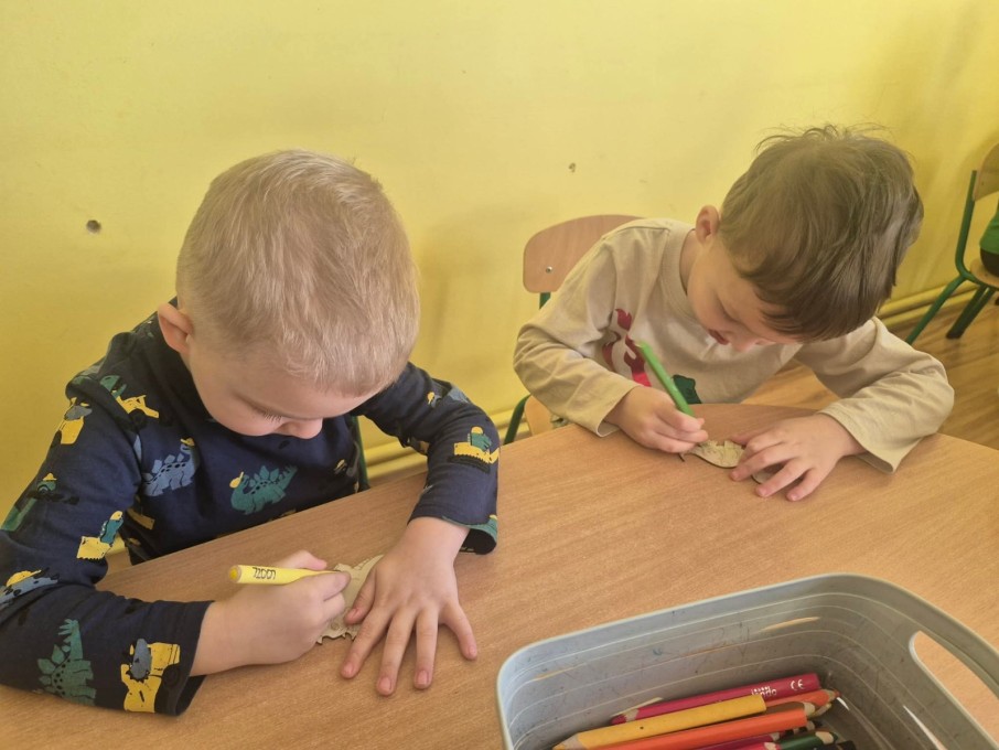 26823f489bf1a1878152a6ab62e4dd33